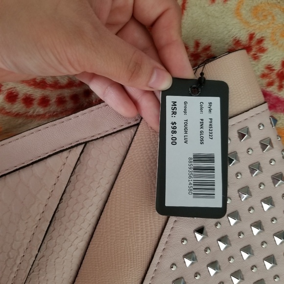 Guess hand bag/clutch - Picture 4 of 4